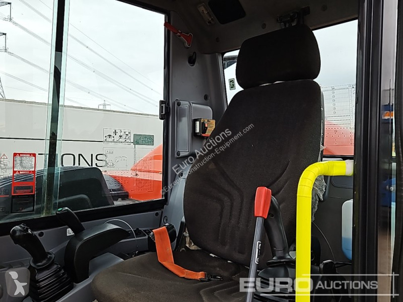 Escavadora Kubota KX080-4A2