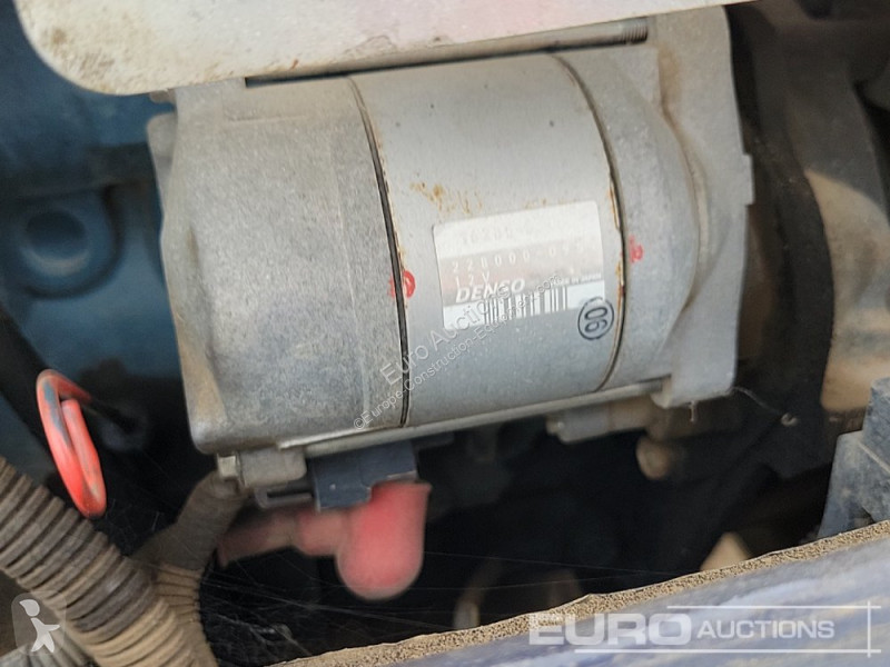 Lopatový nakládač Kubota KX015-4