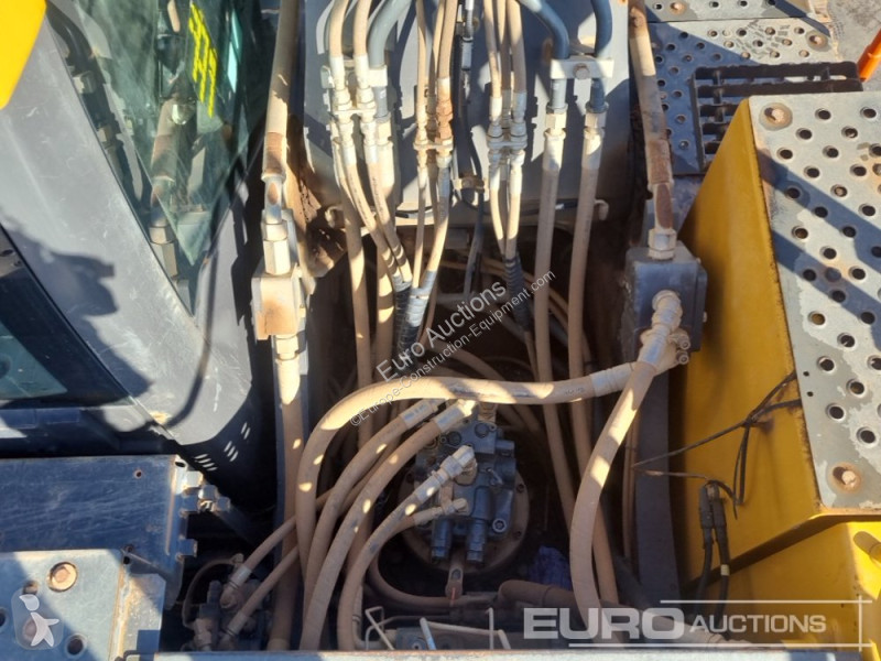Excavator Volvo EC200EL