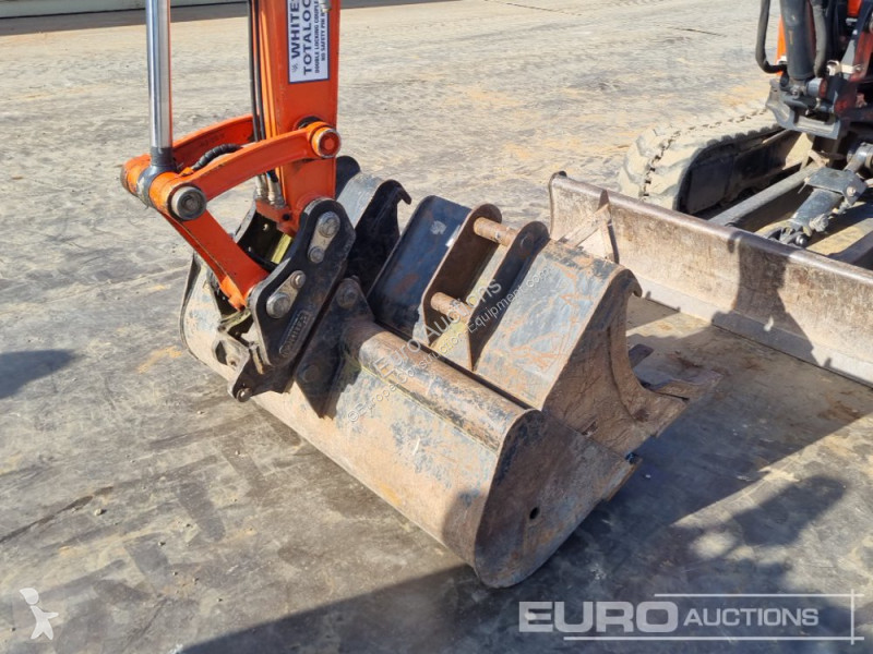 Lopatový nakládač Kubota KX037-4