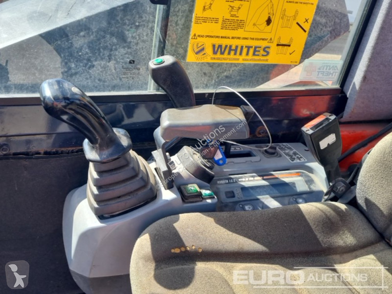 Lopatový nakládač Kubota KX61-3