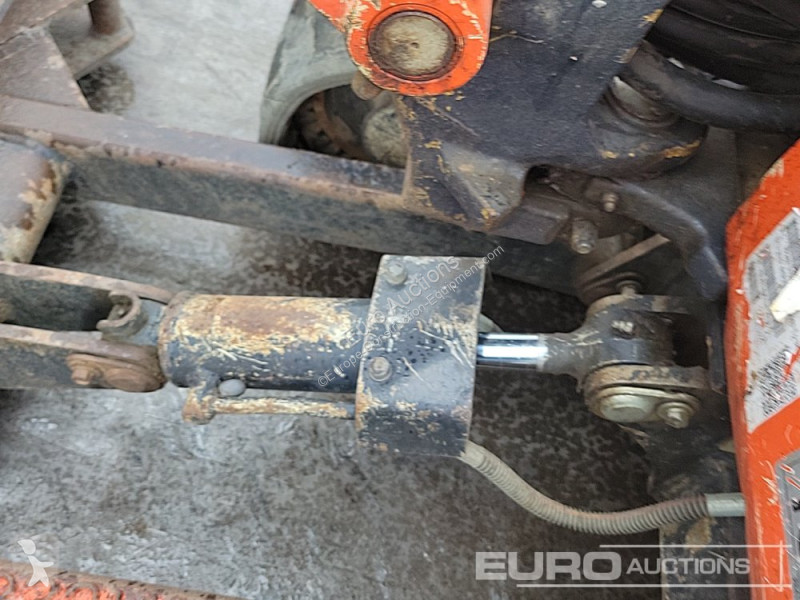 Lopatový nakládač Kubota KX015-4