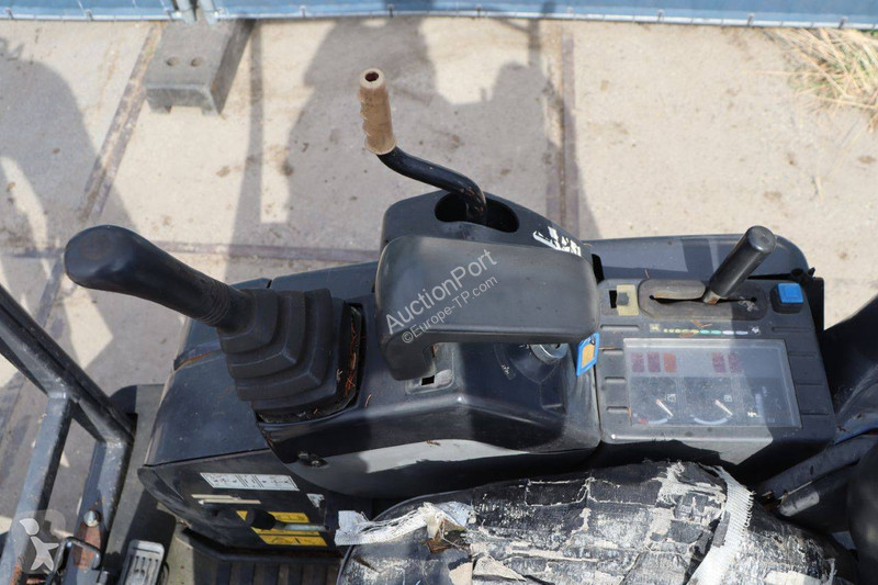 Escavatore Hitachi ZX17U