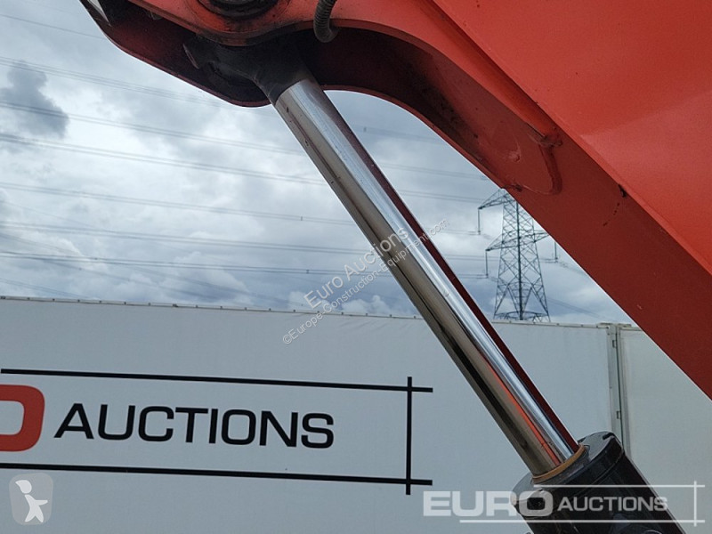 Lopatový nakládač Kubota U50-5