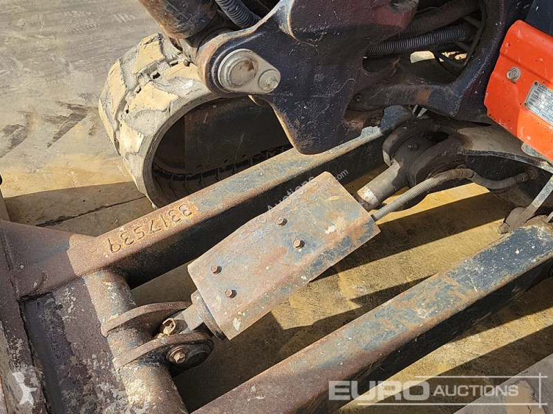 Lopatový nakládač Kubota KX027-4