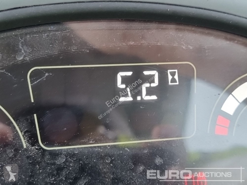 Lopatový nakládač Bobcat E19