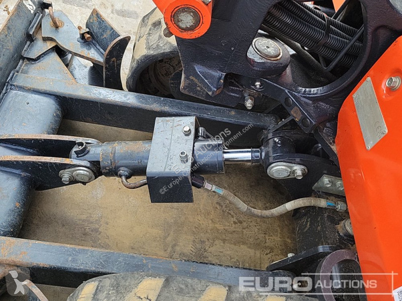 جرافة Kubota KX019-4