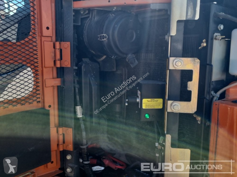 Escavatore Hitachi B-6