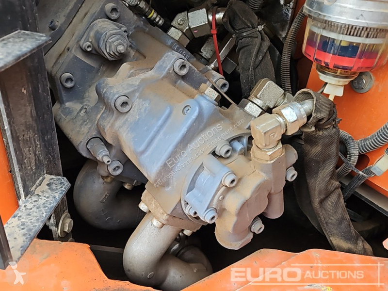 Escavatore Hitachi B-6