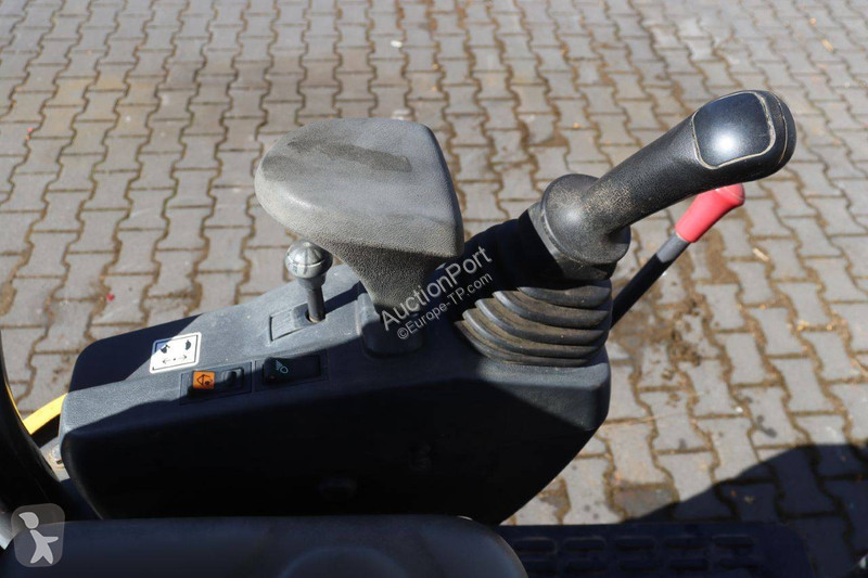 Skovl New Holland E17C