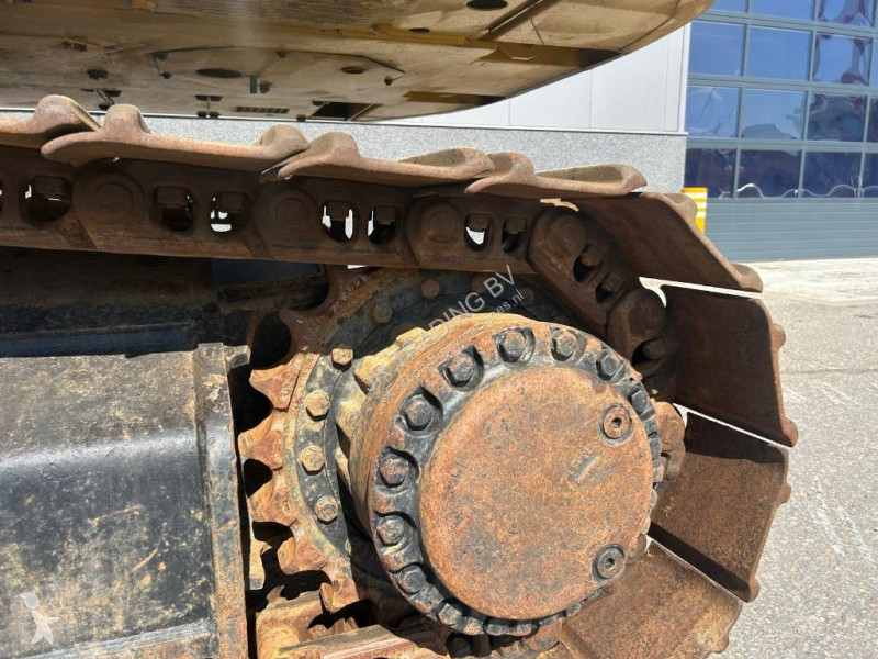 Excavator Caterpillar 330 FL