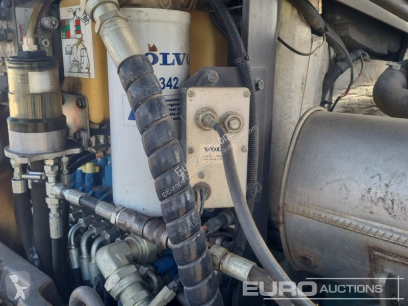 Lopatový nakládač Volvo ECR50D