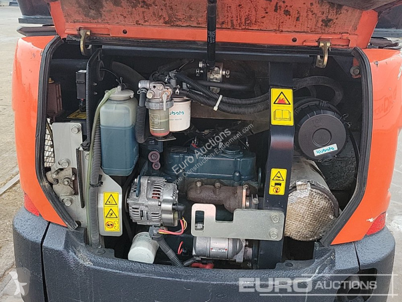 Lopatový nakládač Kubota KX015-4