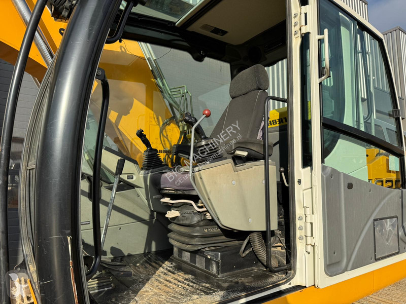 Rýpadlo Liebherr R920LC