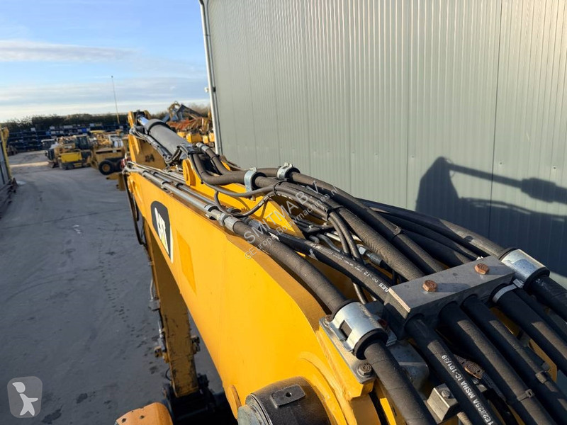 جرافة Caterpillar F