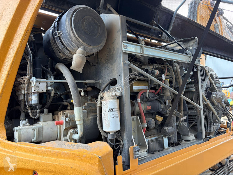 جرافة Liebherr Compact