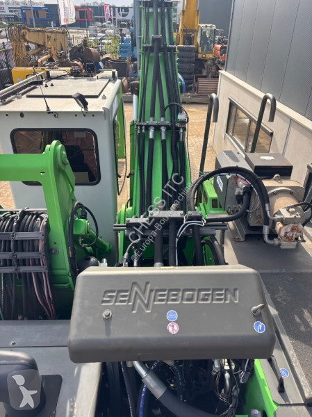Escavatore Sennebogen 825