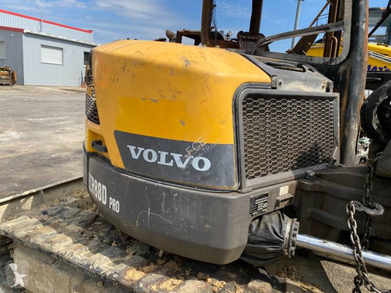 Rýpadlo Volvo ECR88D / 1er Main Certificat CE...