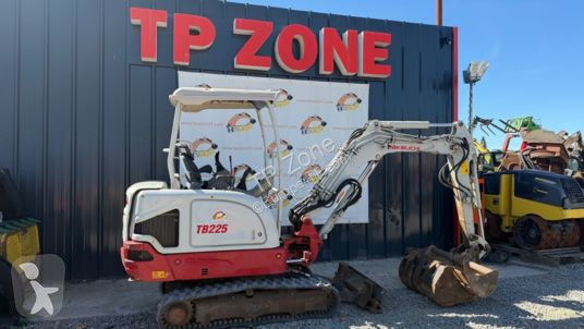 جرافة Takeuchi tb225 voies variables à 23 900 € ht