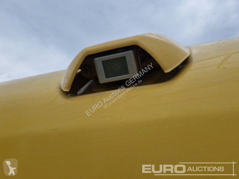 Rýpadlo Komatsu 10