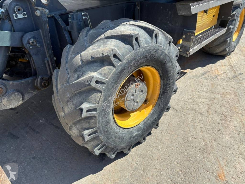 جرافة Volvo (Two Buckets)