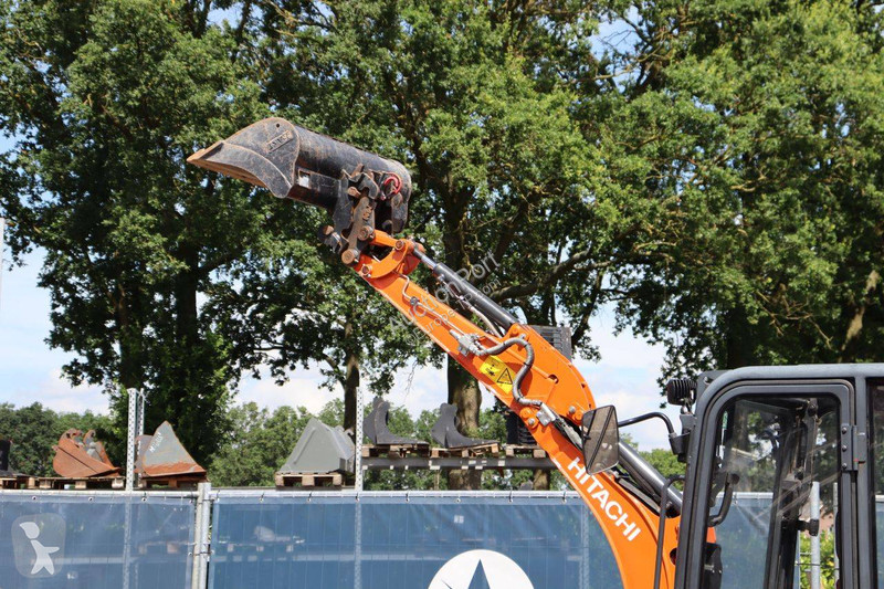 Rýpadlo Hitachi ZX19-6 CR