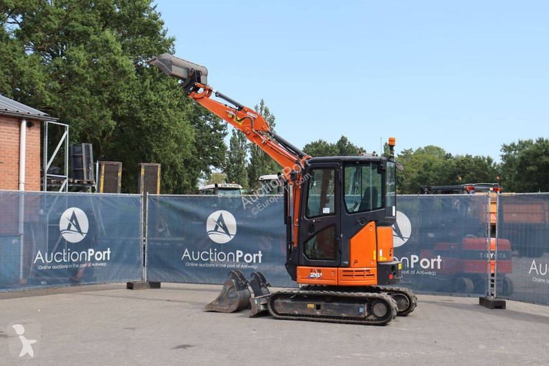 Rýpadlo Hitachi ZX26U-6 CLR