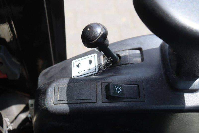 جرافة Hyundai R18-9AK