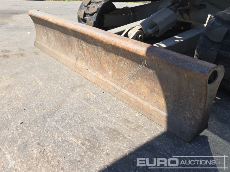 جرافة Volvo ECR25D