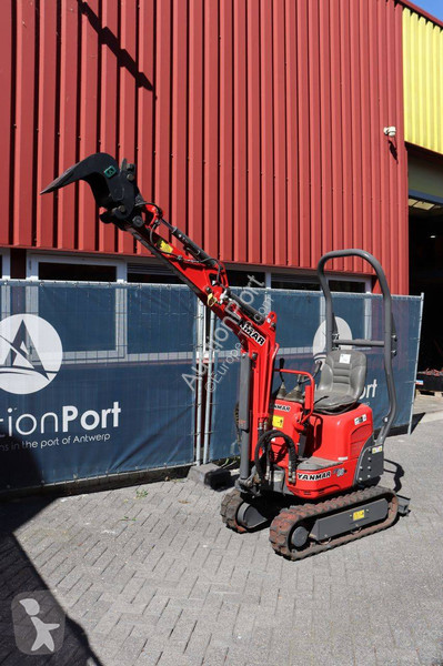 جرافة Yanmar SV08-1A(S)