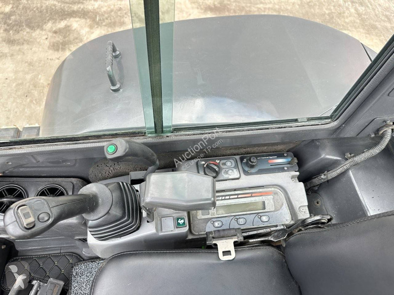 Excavadora Kubota SZ