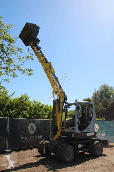 Excavadora Neuson 6503