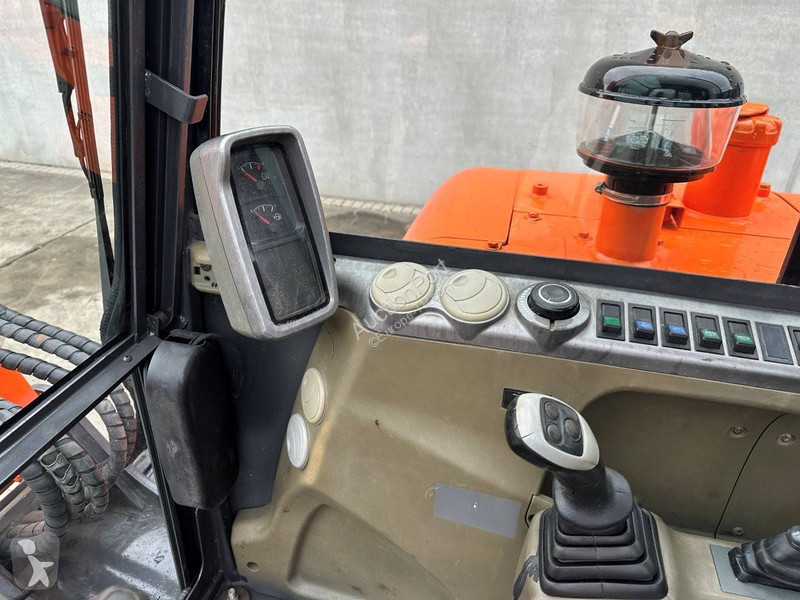 Escavadora Doosan 9C