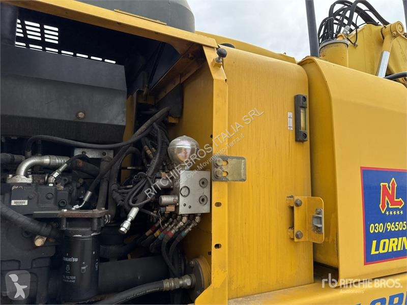 Escavadora Komatsu Wheel Excavator