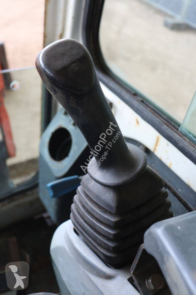 جرافة Kubota -3EU