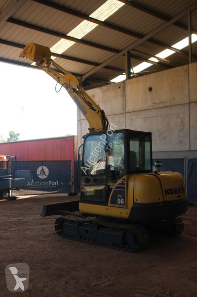 Excavadora Komatsu 7