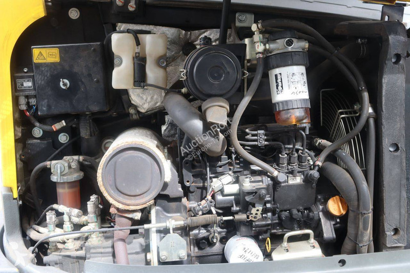 جرافة Neuson EZ26
