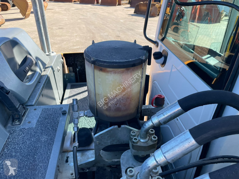 Skovel Liebherr A920