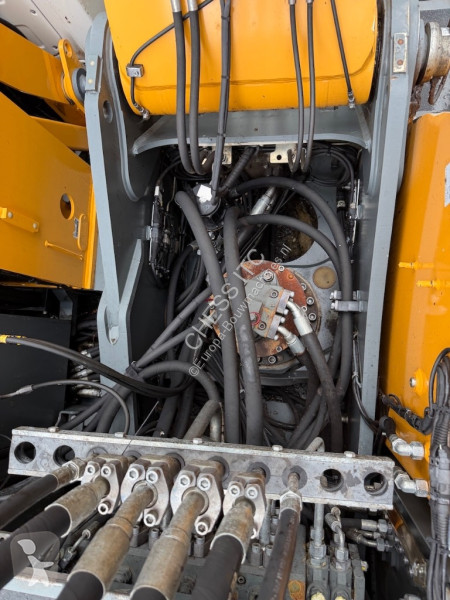 Skovel Liebherr - -