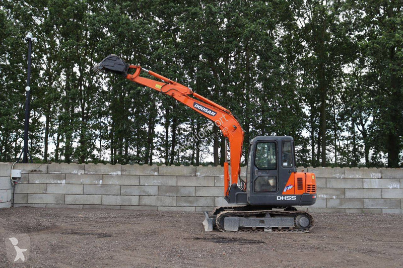 Excavadora Doosan DH55-V