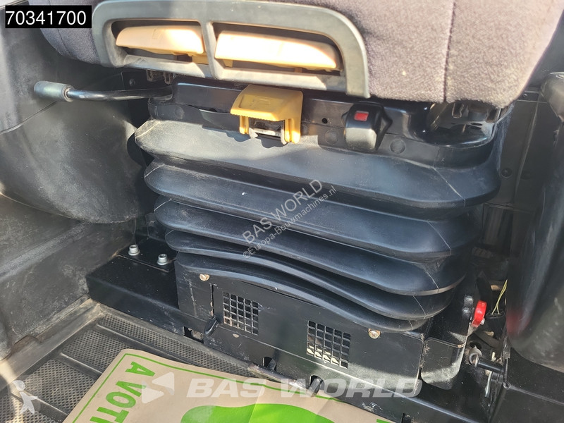 Pelle JCB JS175 Lift Cabin