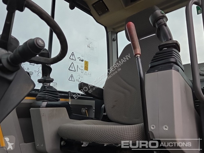 Багер Volvo EW60E
