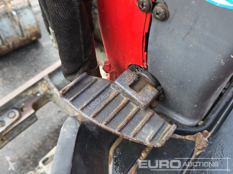 جرافة Yanmar SV08-1A(S)