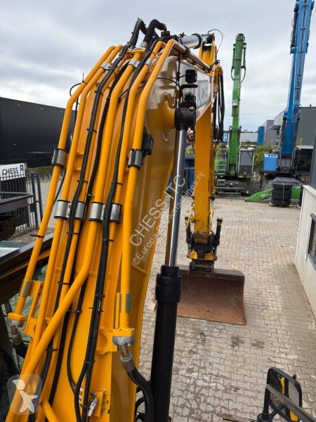 جرافة JCB 220 XL 4F - 220X LC - 220XL - 220X L4F