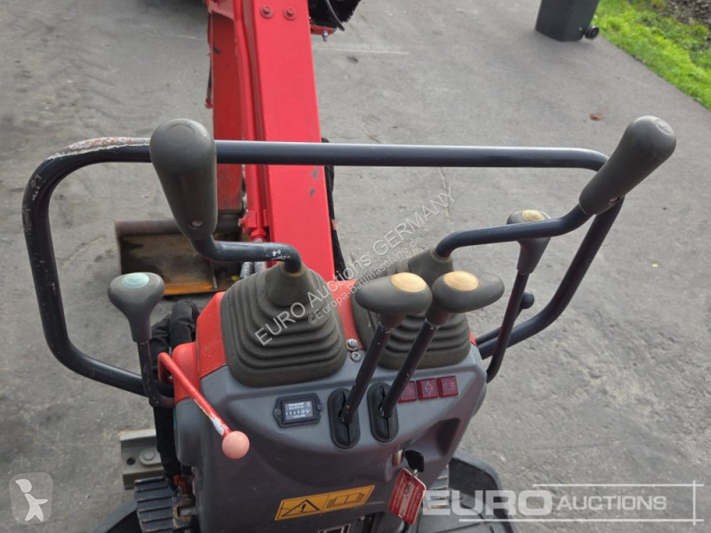 جرافة Yanmar SV08-1A(S)
