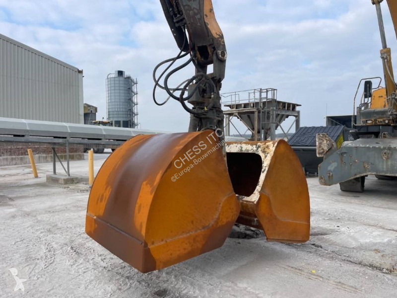 جرافة Liebherr A 944 C HD