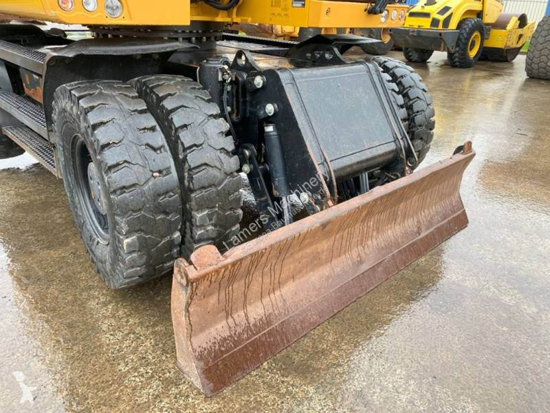 Escavatore Caterpillar F