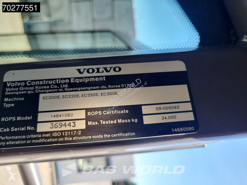 Graafmachine Volvo C300 L NOVATRON GPS
