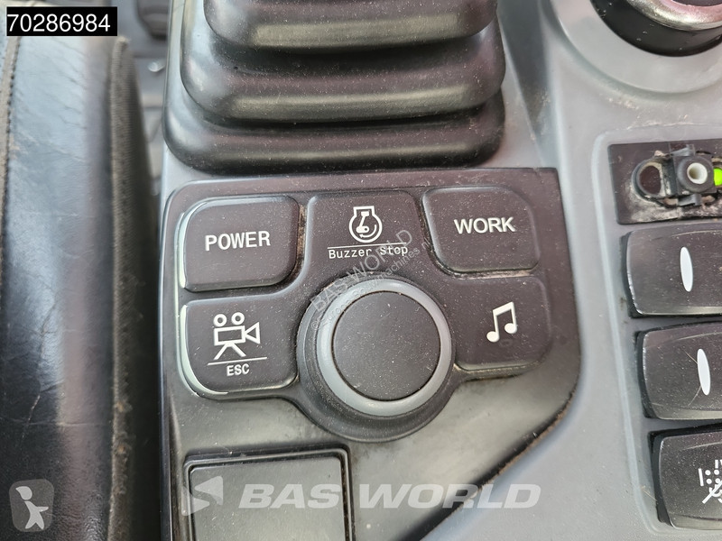 Lopatový nakládač Doosan -7