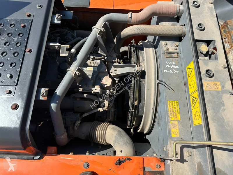 Escavatore Hitachi ZH210LC-5B